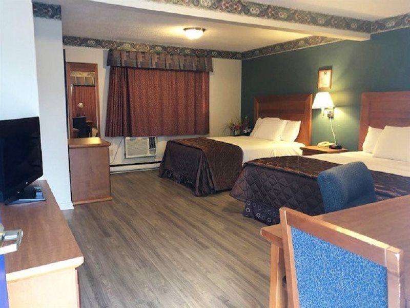Americas Best Value Inn Stonington Mystic Экстерьер фото