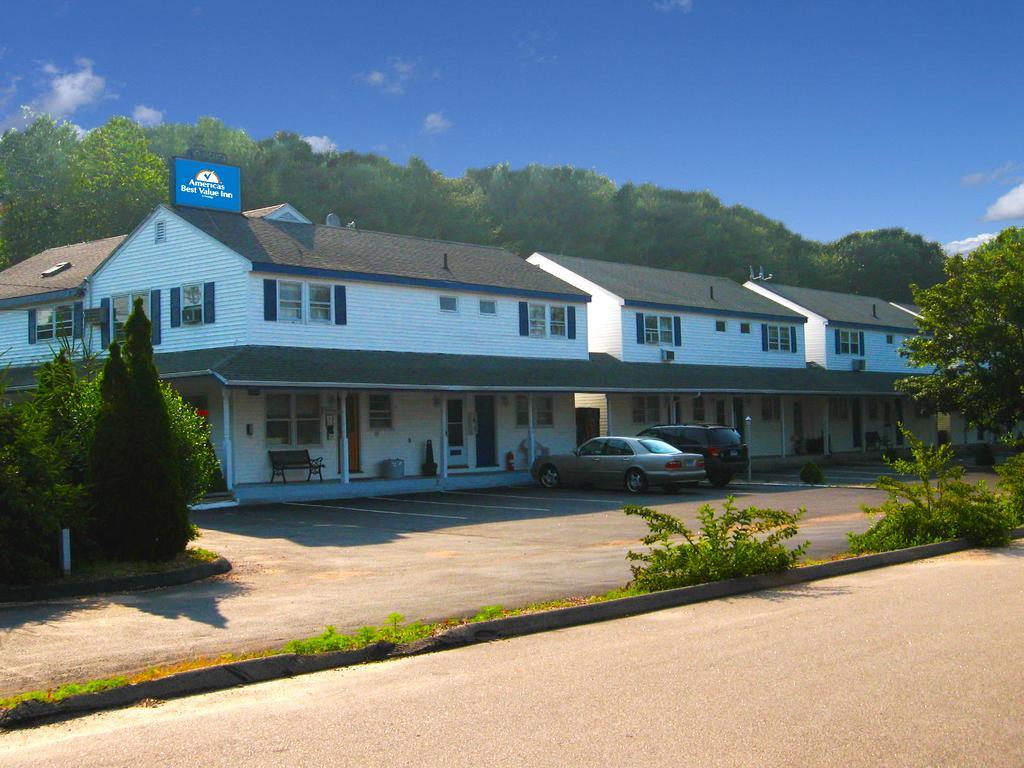 Americas Best Value Inn Stonington Mystic Экстерьер фото