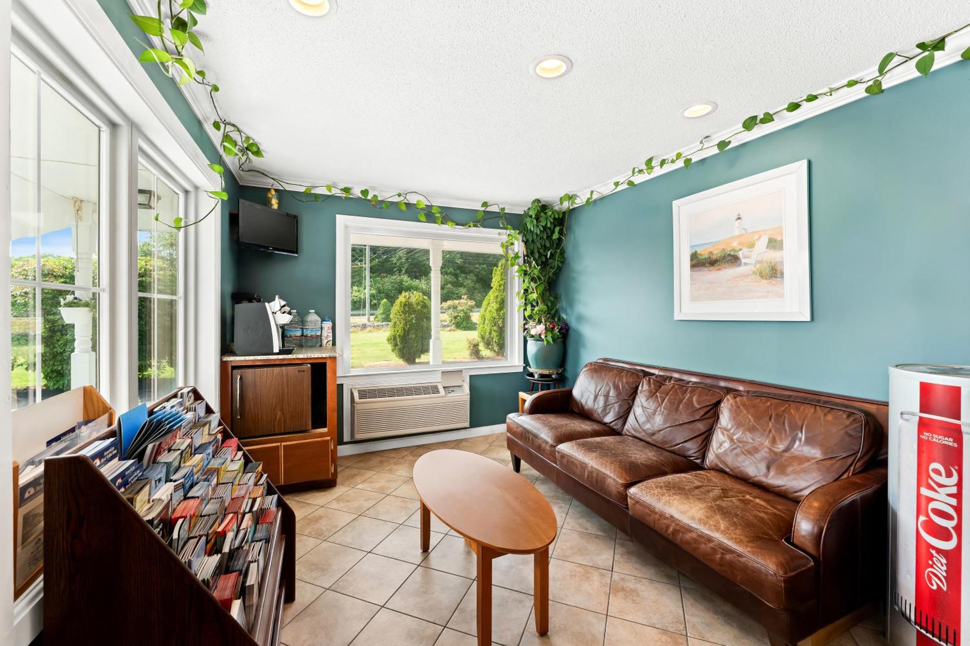 Americas Best Value Inn Stonington Mystic Экстерьер фото