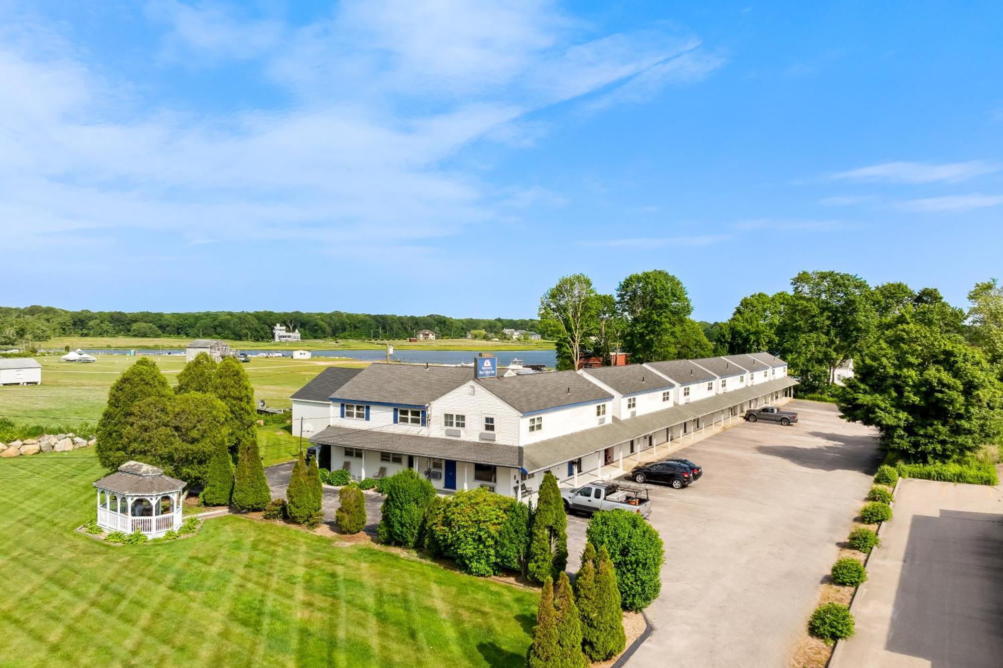 Americas Best Value Inn Stonington Mystic Экстерьер фото