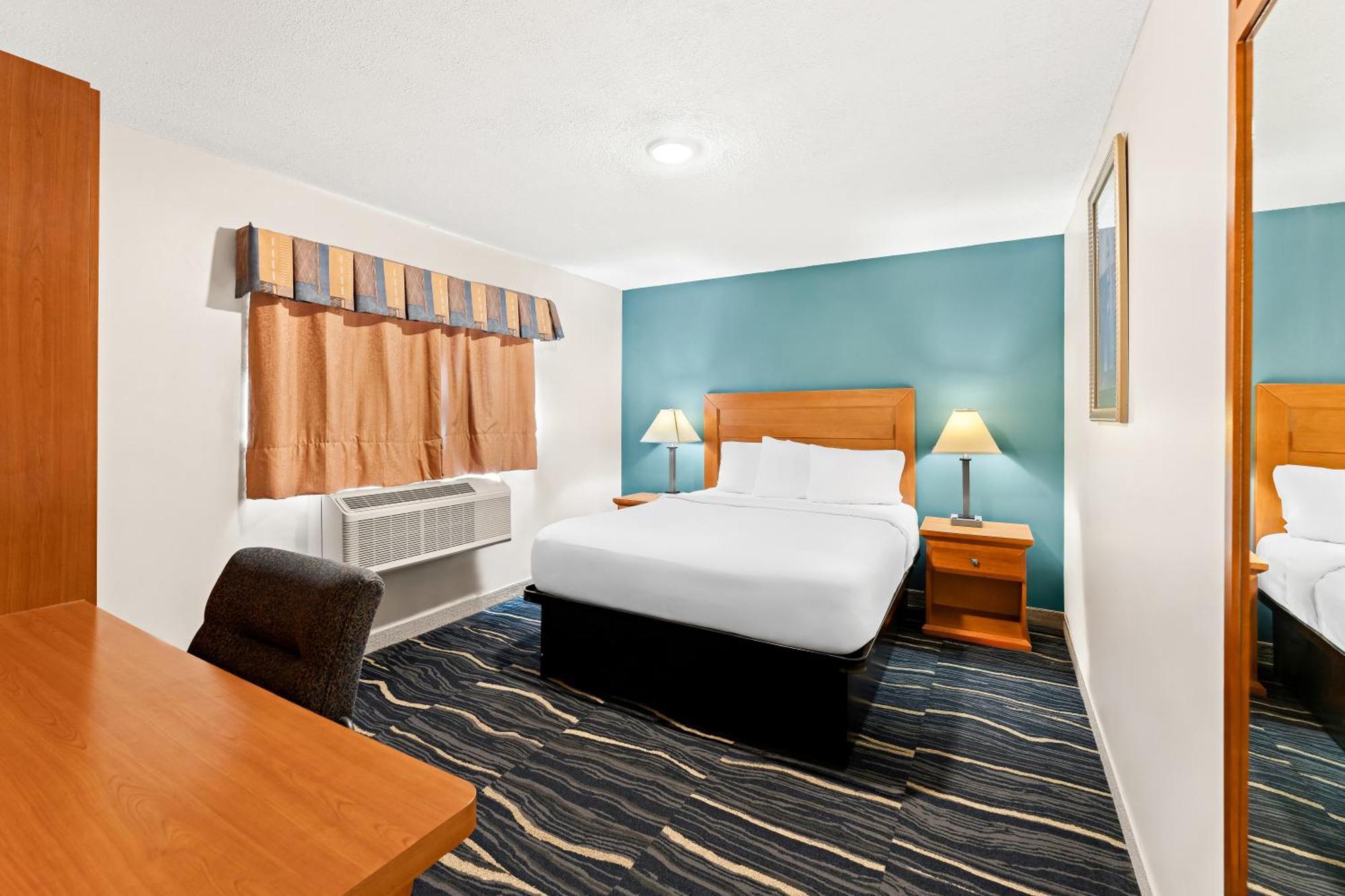 Americas Best Value Inn Stonington Mystic Экстерьер фото