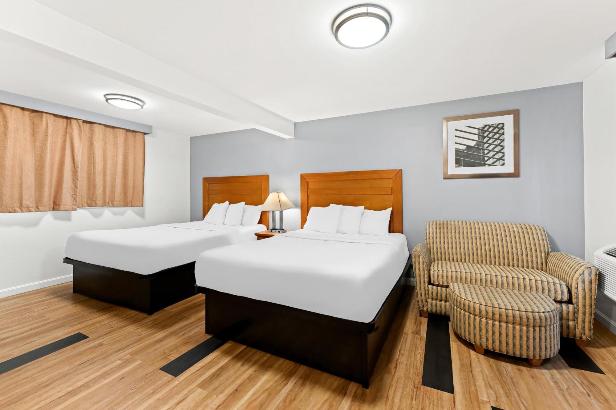 Americas Best Value Inn Stonington Mystic Экстерьер фото