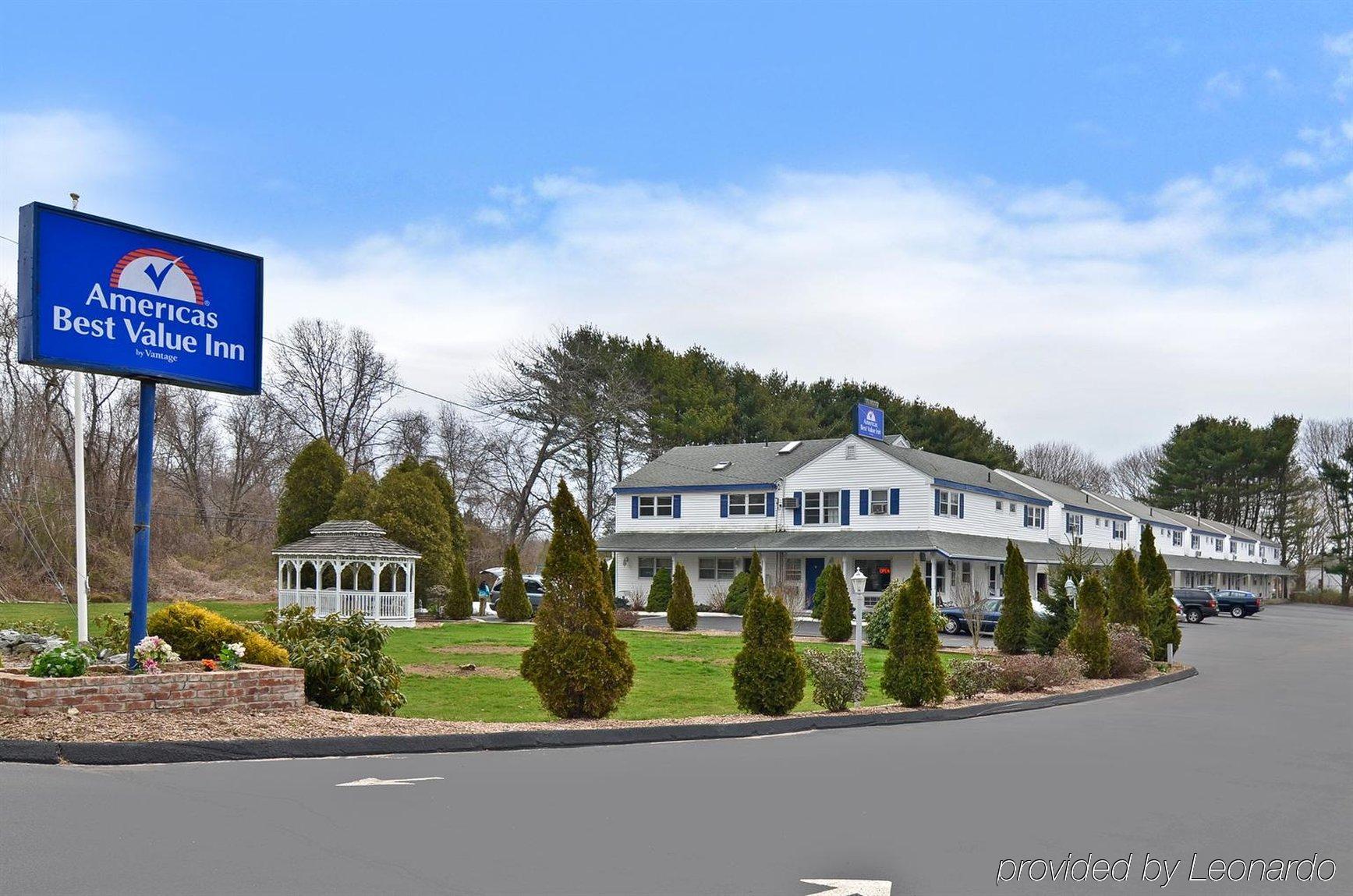 Americas Best Value Inn Stonington Mystic Экстерьер фото