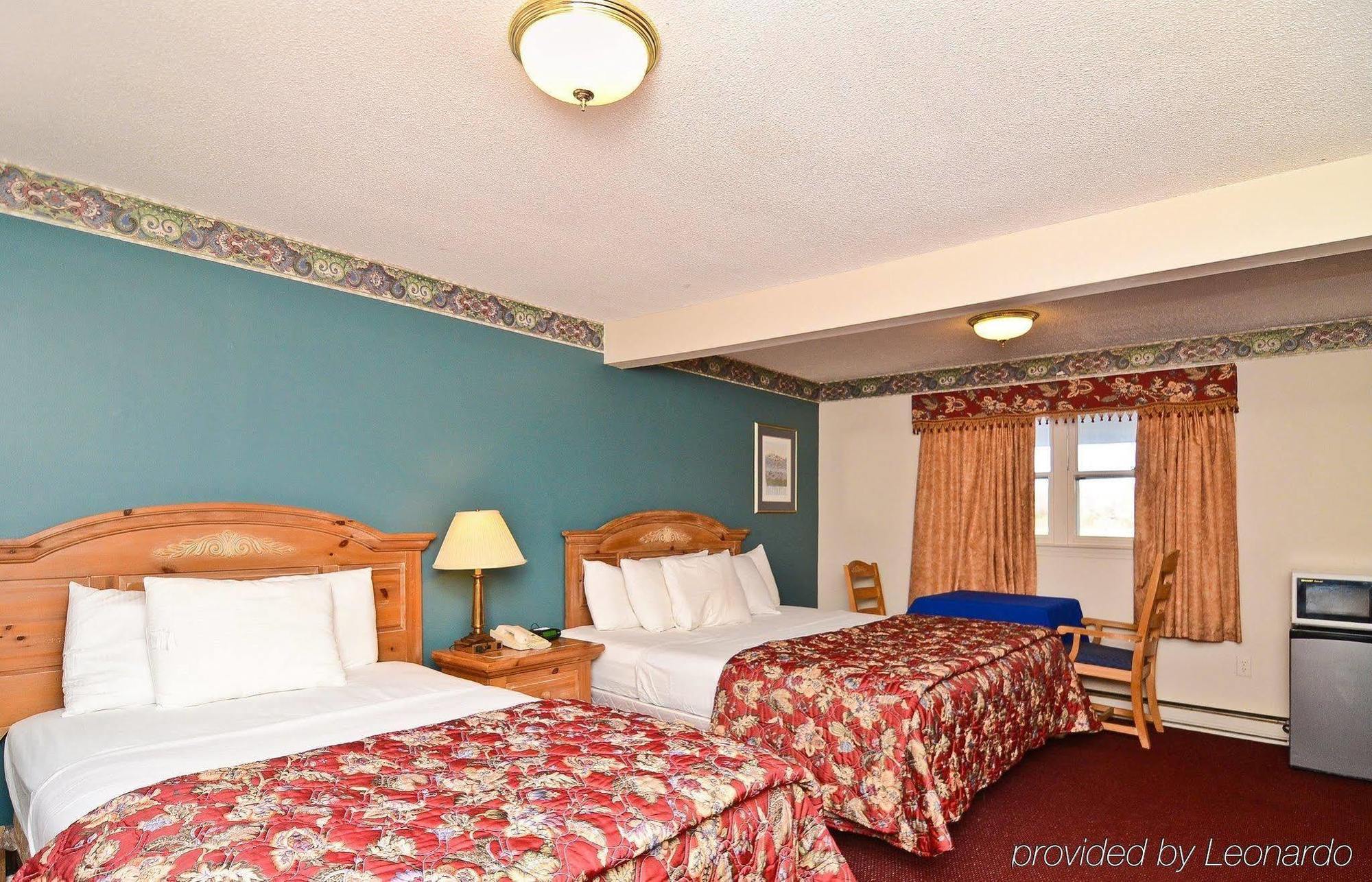 Americas Best Value Inn Stonington Mystic Номер фото
